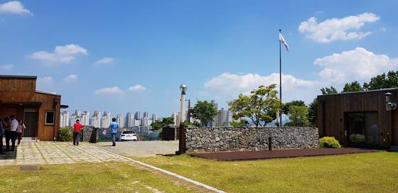 충남 홍성군 용봉산 자락에 자리 잡고 있는 충남도지사 관사. 양승조 충남지사 당선인은 관사를 사용하지 않고 도청 주변에 아파트를 마련해 입주할 예정이다. 신진호 기자