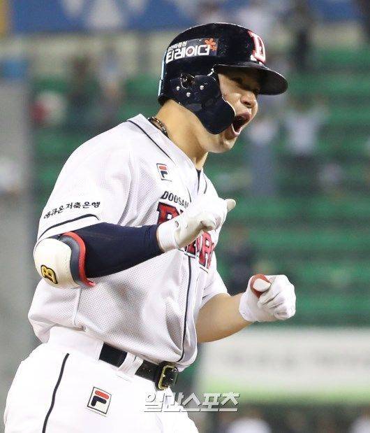 두산 김재환, KBO리그 6월 MVP 선정..개인 세 번째