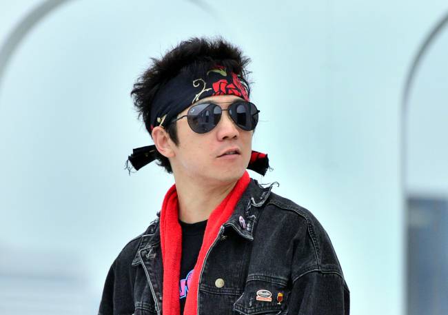 Han Kyung-rock poses during a recent interview with The Korea Herald in Seoul. (Park Hyun-koo / The Korea Herald)