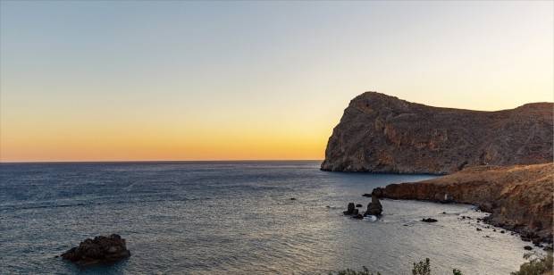 사자 머리 형상을 한 렌타스의 전경. 그리스 신화 속 여신 레아의 전차를 끄는 사자 중 하나가 석화돼 렌타스가 됐다는 설화가 전해진다.