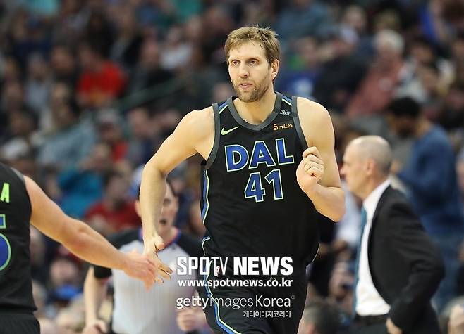 ▲ 덕 노비츠키가 댈러스 매버릭스에서만 21시즌을 소화할 예정이다.