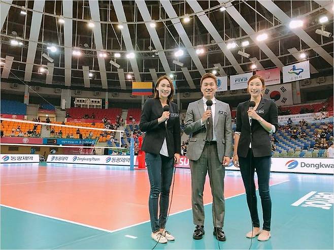 KBSN은 5일 개막하는 2018 보령 ∙ 한국도로공사컵 여자프로배구대회에 아나운서 5명과 해설위원 2명 등 역대 최대 규모의 중계진을 투입해 현장에서 열리는 15경기 전부를 소화한다.(사진=KBSN)