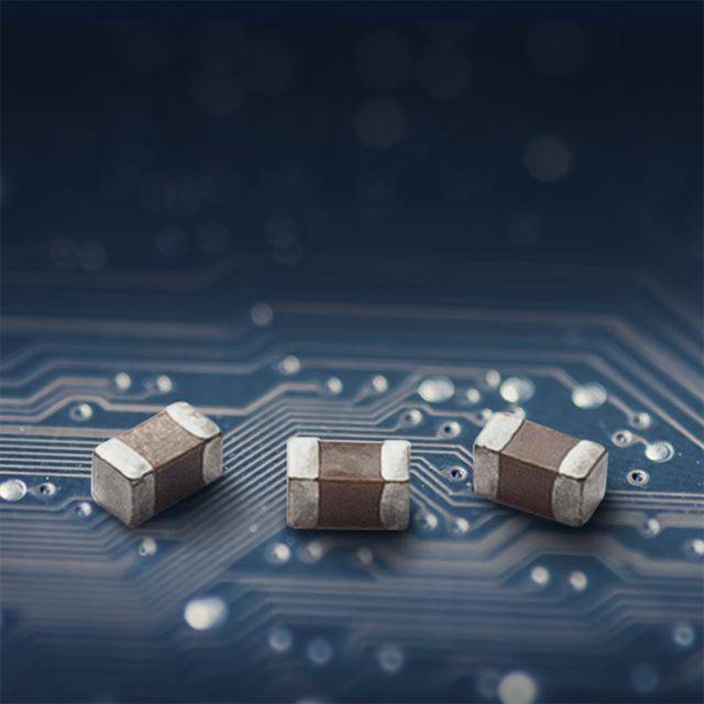 MLCC(적층세라믹콘덴서)가 실제 반도체 위에 올라간 모습. 삼성전기 제공