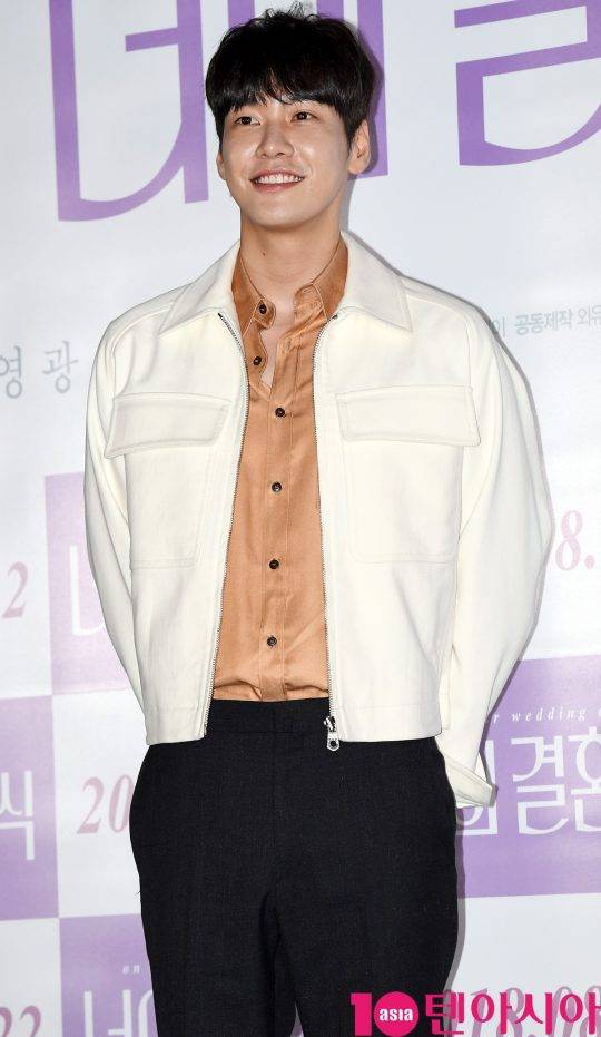 배우 김영광이 7일 오후 서울 강남구 메가박스 코엑스에서 열린 영화 ‘너의 결혼식’ 언론시사회에 참석하고 있다. /조준원 기자 wizard333@