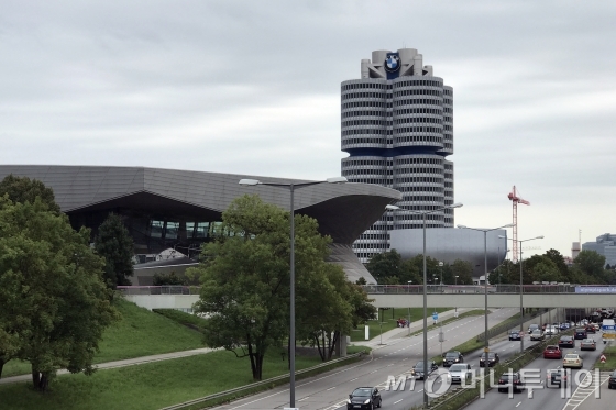 독일 뮌헨에 위치한 BMW 본사의 모습 /사진=김남이 기자