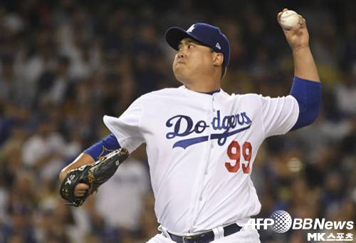 로버츠 감독은 선발 류현진의 투구를 칭찬했다. 사진(美 로스앤젤레스)=ⓒAFPBBNews = News1