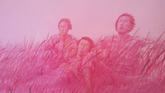 최민화 작가의 93년작 <붉은 갈대>(부분). 80년 광주항쟁을 진압하러 가는 군 트럭행렬을 광주 외곽 들녘에서 지켜보는 건달 청년들의 모습을 선연한 분홍빛 화면에 그렸다. 작가의 대명사와도 같은 <분홍> 연작(1989~1999)의 대표작으로 꼽힌다.