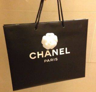 샤넬 카멜리아 쇼핑백/중고 거래 사이트 캡처