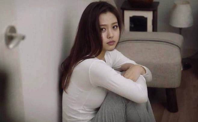 '평행소설'의 고민시