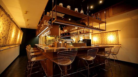 합정역에 자리한 페페로니는 와인을 마시기 좋다. 전유민 인턴기자.