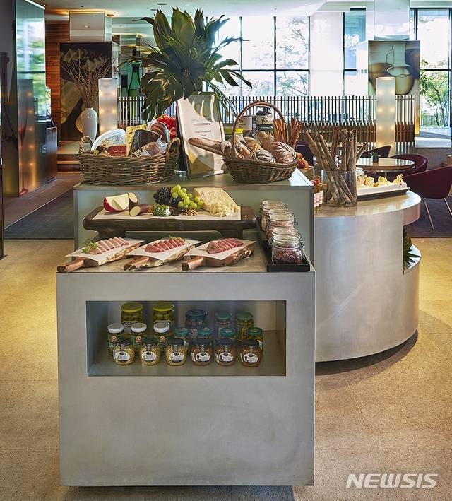 그랜드 하얏트 인천 '레스토랑 8'의 '올 유 캔 이트'