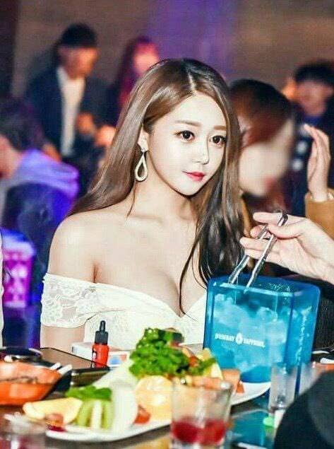 캔TV에서 활동 중인 BJ 리나. 캔TV 제공