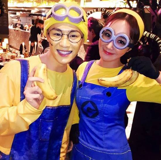 ▲  NCT 쿤·유리 '미니언즈 남매예요'