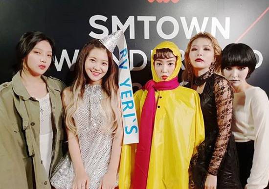 ▲  '우비소녀부터 토시오까지'…레드벨벳, 개성 살린 분장