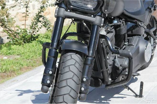 FAT BOB114 도립식 포크