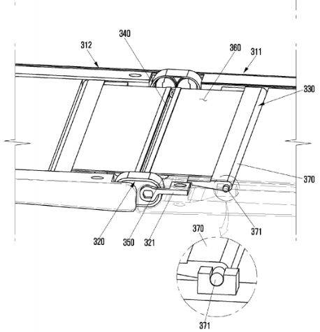 삼성이 출원한 폴더블 특허. 제품 중간에 힌지(hinge)를 사용해 책처럼 접을 수 있는 형태다. (사진=미국 특허청)