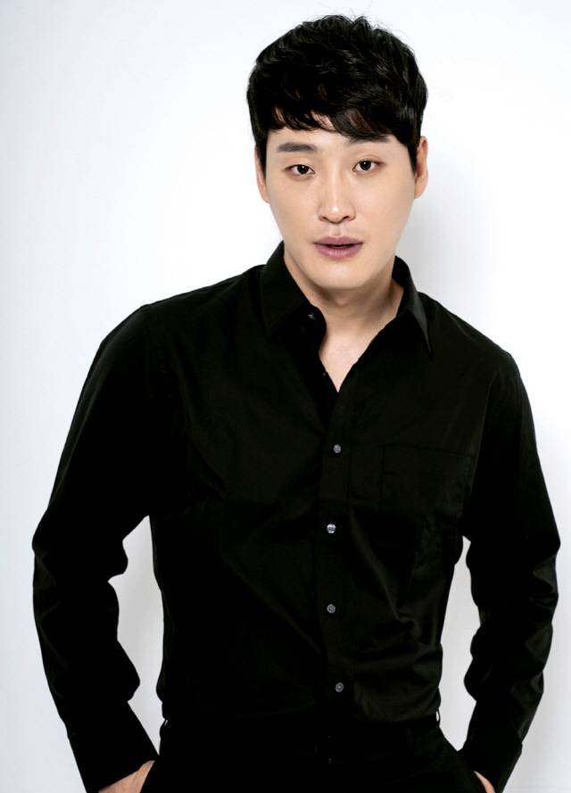 영화 <비스트>를 통해 형사 ‘하경원’으로 변신하는 연기파 배우 한규원 (사진: 제이알 이엔티)