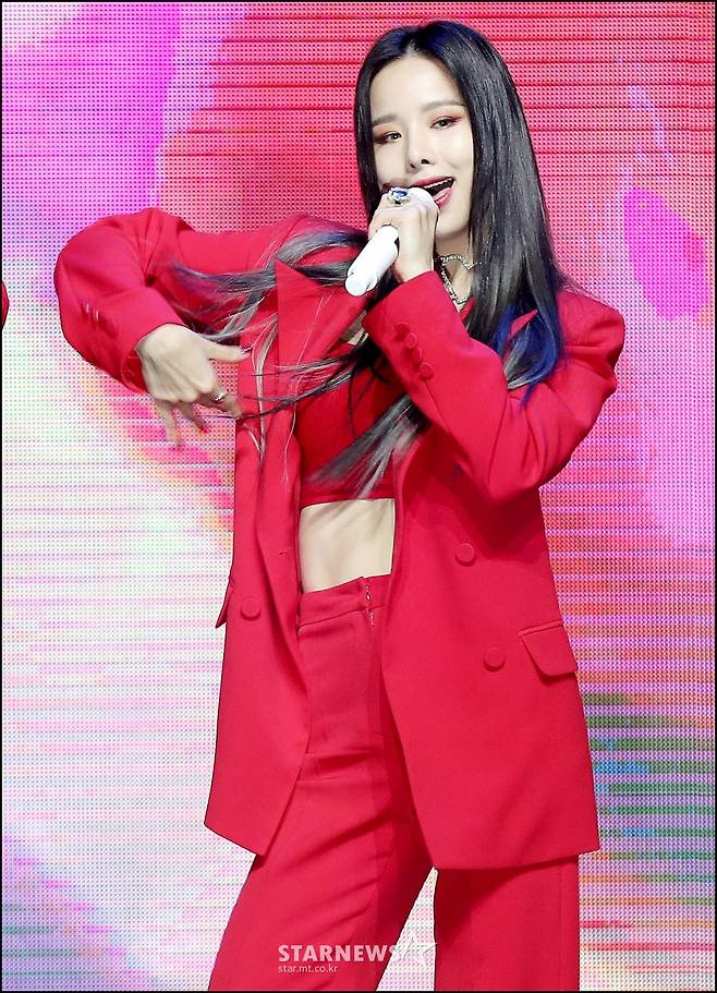 [★포토]솔지, '즐거운 무대'