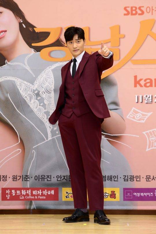 ‘강남스캔들’에서 LX그룹 사위 방윤태를 연기하는 배우 원기준. /사진제공=SBS