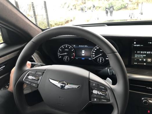제네시스 G90 스티어링./ 김참 기자
