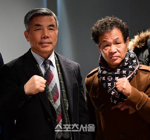 한국 권투의 전설 문성길과 장정구가 어나힐레이션 프레스 컨퍼런스에 참석해 응원의 메시지를 전하고 있다. 이주상기자 rainbow@sportsseoul.com