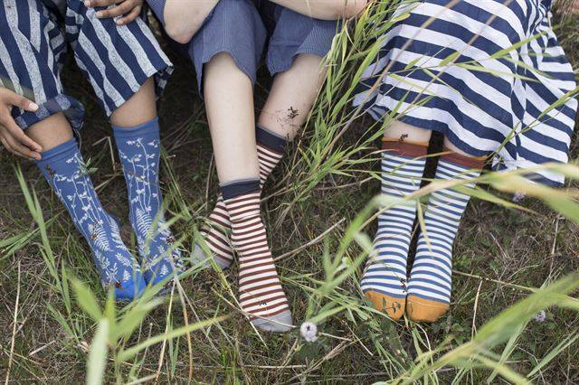 발의 위생과 안전을 담당했던 양말이 다양한 디자인을 입고 당당한 패션 아이템으로 자리잡았다. 맨플로어 제공