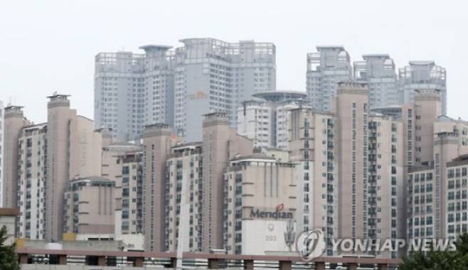 대구 수성구 내 아파트 모습 [사진 = 연합뉴스]