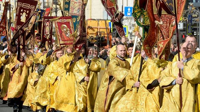 정교회 등 일부 종교는 동성애를 '죄'로 간주한다