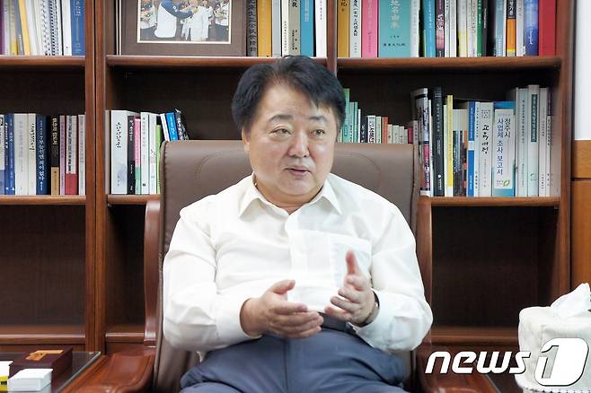 한범덕 청주시장© News1