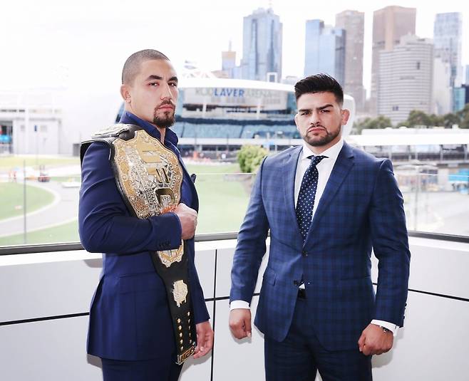 ▲ 한 달 앞으로 다가온 UFC 234. 다음 달 10일 메인이벤트에서 챔피언 로버트 휘태커와 도전자 켈빈 가스텔럼이 만난다.