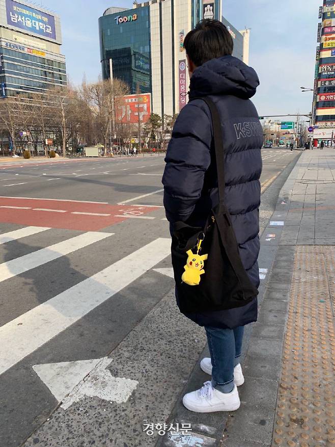 지난 1월 7일 강은일씨를 경기도 부천시 송내역 인근에서 만났다. 강씨는 조울증을 앓고 있다./이하늬 기자