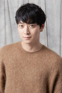 배우 강동원