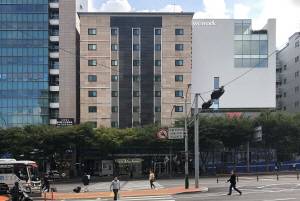 ‘위워크 신사’가 문을 열 신사J빌딩 /사진제공=위워크