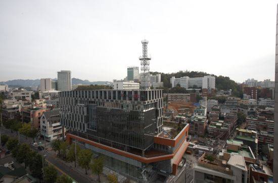 서울 마포구 와우산로 극동방송 전경.    극동방송 제공