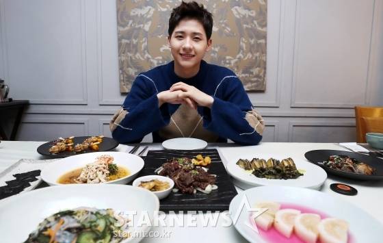 스타뉴스와 입대 전 마지막 인터뷰를 가진 B1A4 신우 /사진=김휘선 기자