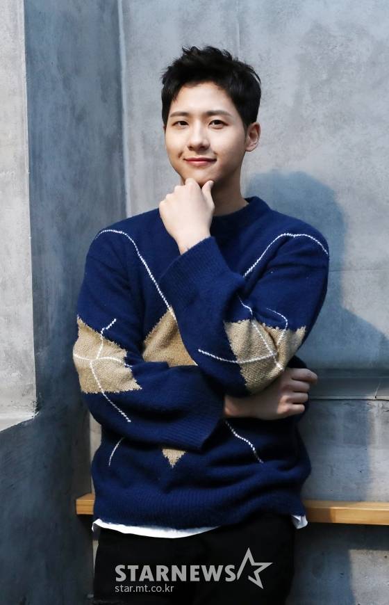 스타뉴스와 입대 전 마지막 인터뷰를 가진 B1A4 신우 /사진=김휘선 기자