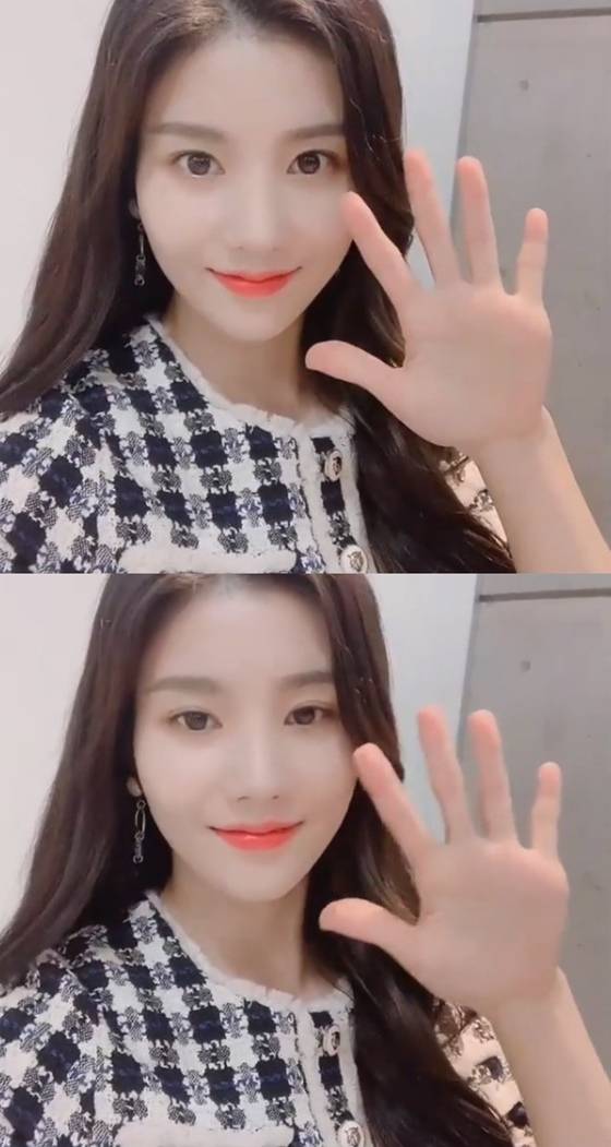 아이즈원 권은비 /사진=아이즈원 인스타그램 영상 캡처