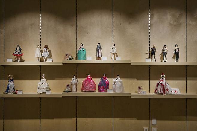 김태기 작가의 작품. 윤동길(스튜디오 어댑터 실장)