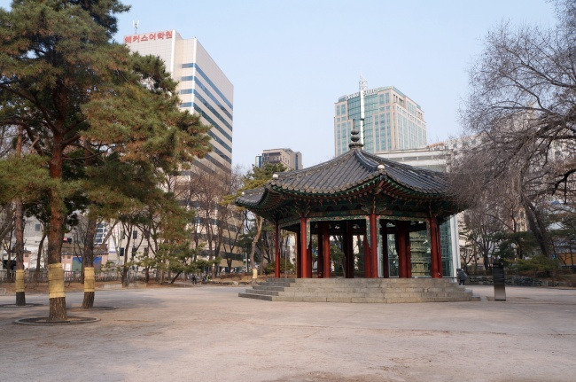 Tapgol Park (Im Eun-byel/The Korea Herald)