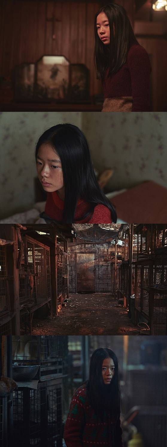 금화 역할을 연기한 배우 이재인 /사진=영화 '사바하' 스틸컷