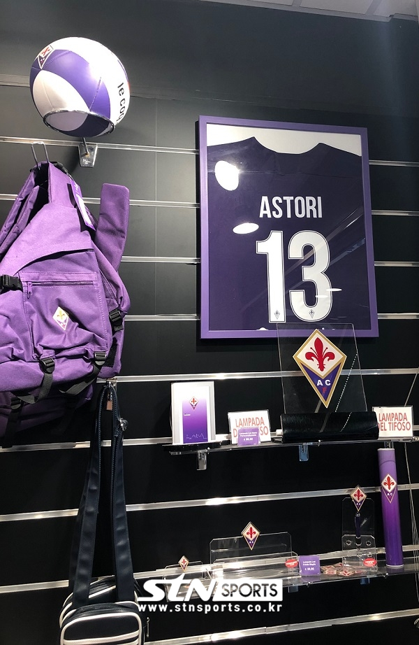 구단 공식 스토어에도 마련된 아스토리 추모공간
