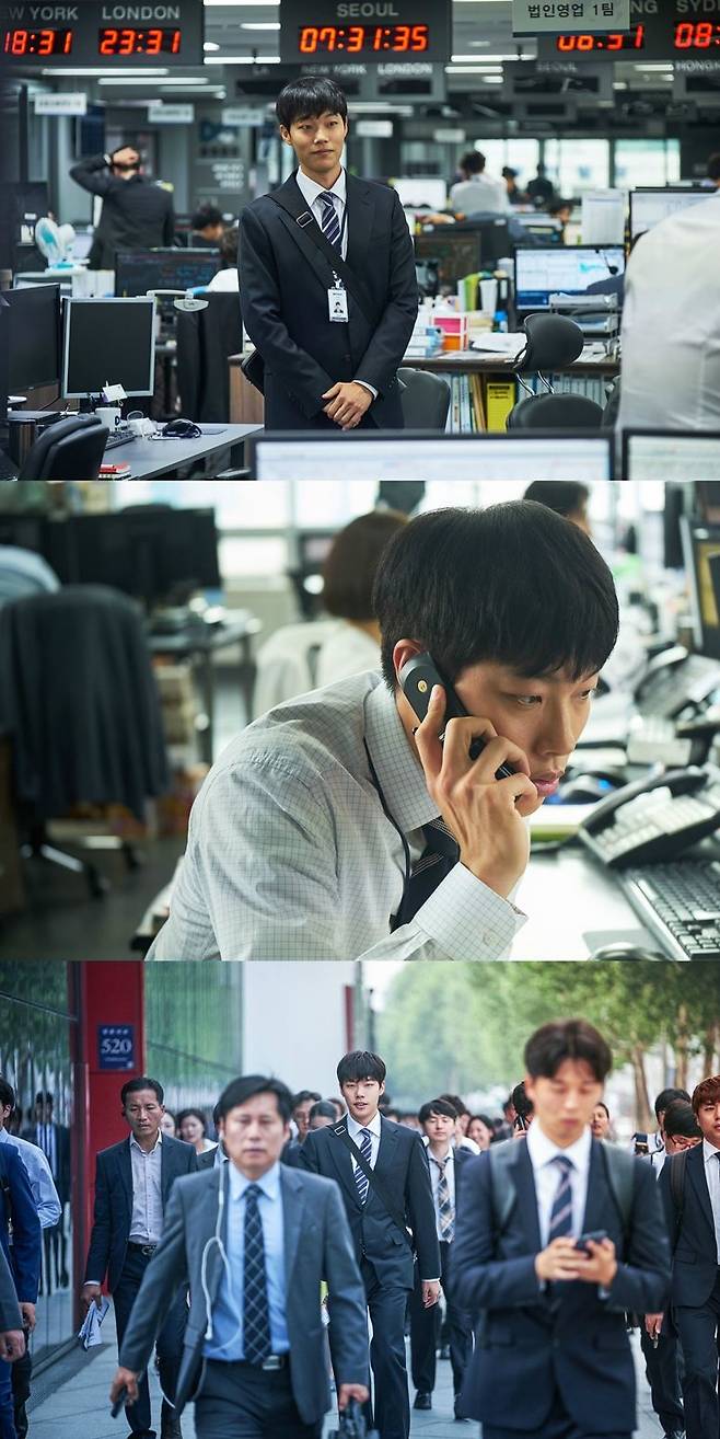 '돈'은 부자가 되고 싶은 꿈을 품고 여의도 증권가에 입성한 신입 주식 브로커 조일현(류준열 분)이 돈의 맛을 알게 되며 변하는 이야기를 담았다. (사진=쇼박스 제공)