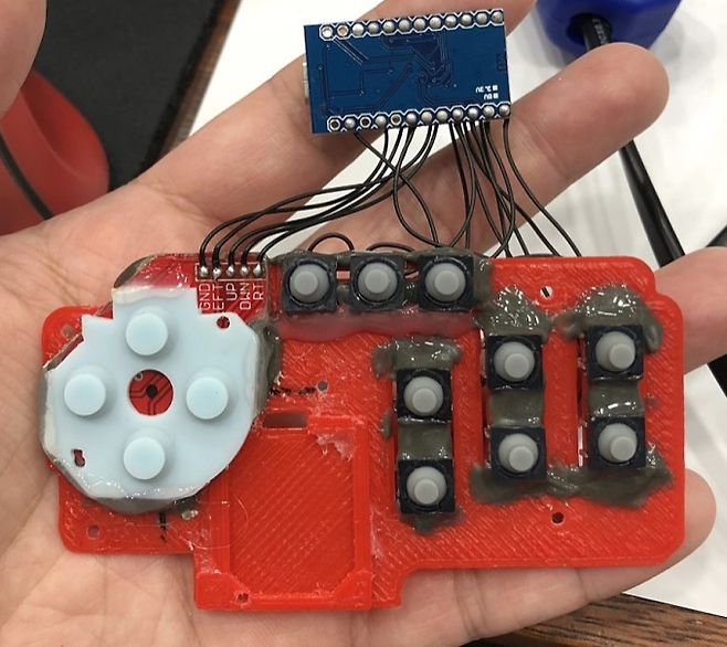 (내부에 들어간 조작부 패널도 3D프린터로 제작..3D프린터는 만능이다!!)