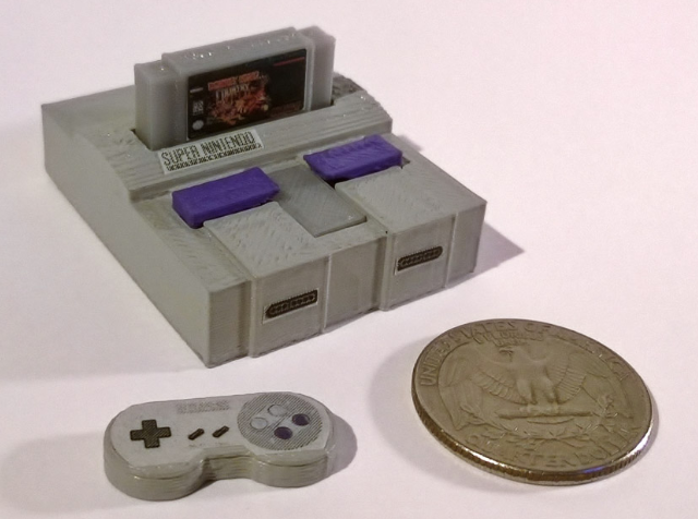 (북미판 슈퍼패미콤을 동전 크기로 줄여놓은 모습)