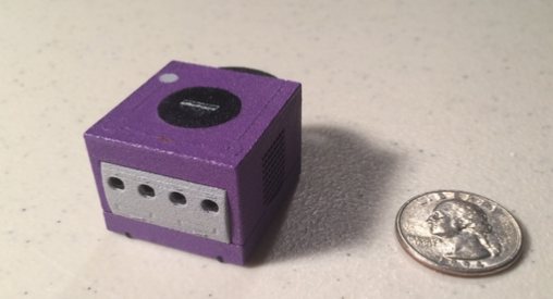 (닌텐도 게임큐브도 미니화에서 벗어나지 못했다)