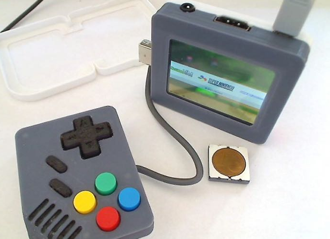 (이렇게 패드가 결합됐다가 분리도 되는 형태도 만들어졌다)