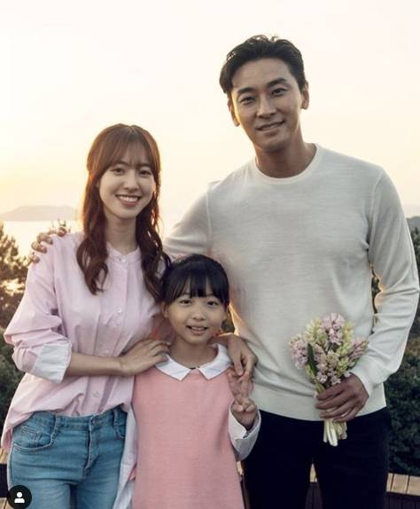 왼쪽부터 진세연 신린아 주지훈