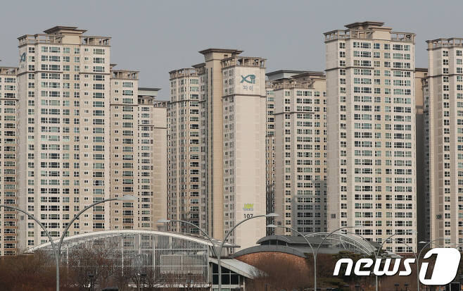 서울 강남권의 한 아파트 단지의 모습.© News1