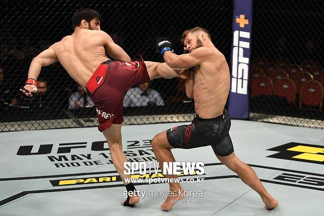 ▲ 로드FC에서 뛰었던 라파엘 피지에프가 옥타곤 데뷔전에서 1라운드를 못 넘겼다.