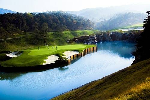 레이크코스 8번홀(사우스스프링스 사진).